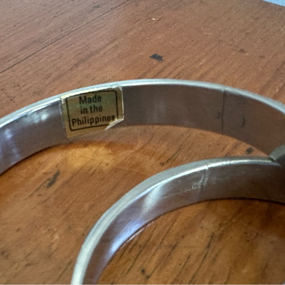 Blue Shell Bracelet Set - Picture 7 of 8